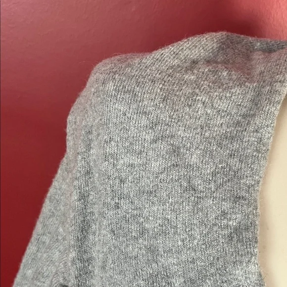 Like new Moda International Gray V-Neck Sweater - Picture 4 of 13